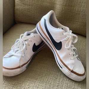 Nike court legacy sneaker